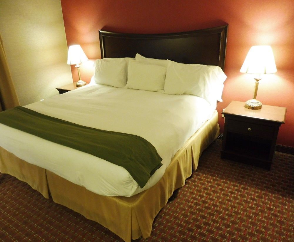 Quality Inn & Suites Owego Экстерьер фото