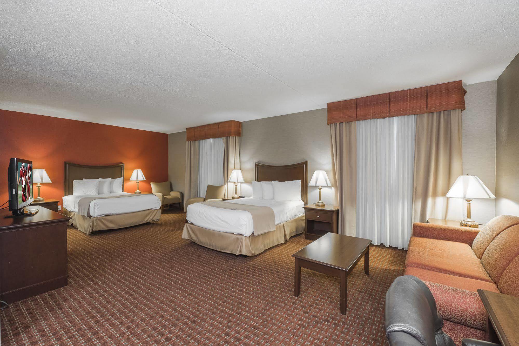 Quality Inn & Suites Owego Экстерьер фото