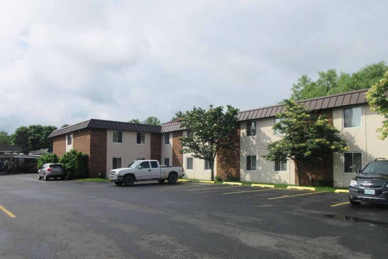 Quality Inn & Suites Owego Экстерьер фото